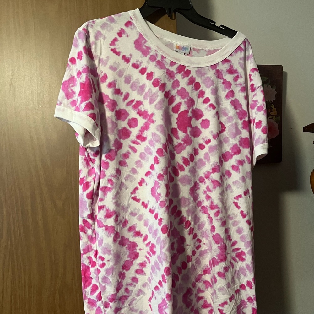 LuLaRoe top size 2x $7